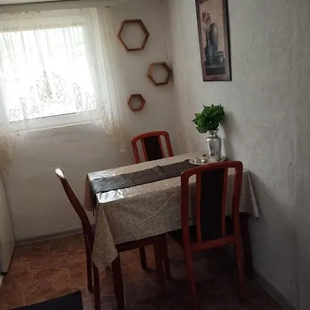 Amy Apartment
