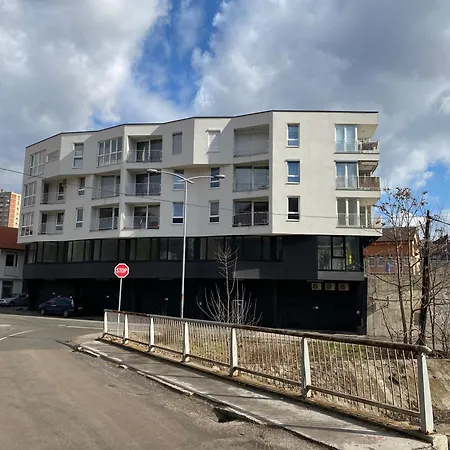 公寓 Apartman 